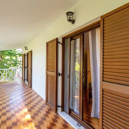 F & B Summer Collection - Kassandra - Sani - Montagna Apartment *